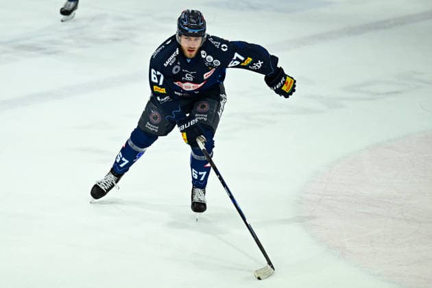 Tom Knobloch (Dresdner Eisloewen, 67) Dresdner Eisloewen vs. EC Kassel Huskies, Testspiel 2. Eishockey Bundesliga Herren, Spielzeit 2026 2027, 06.09.2026 Dresdner Eisloewen vs. EC Kassel Huskies, Testspiel 2. Eishockey Bundesliga Herren, Spielzeit 2026 2027, 06.09.2026 Dresden *** Tom Knobloch, Dresdner Eisloewen, 67; Dresdner Eisloewen vs. EC Kassel Huskies, Exhibition Game 2, Men s Ice Hockey Bundesliga, 2026–2027 Season, September 6, 2026, Dresdner Eisloewen vs. EC Kassel Huskies, Exhibition Game 2, Men’s Ice Hockey Bundesliga, 2026–2027 season, September 6, 2026, Dresden Copyright: xEibner-Pressefoto xHoepnerx EP_PHR