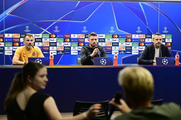 Club Brugge v Aston Villa - UEFA Champions League Media Activities 07 09 2026 BRUGGE, BELGIUM - SEPTEMBER 07 : Leko Ivan head coach of Club Brugge and Mechele Brandon defender of Club Brugge speaking with the media during a pre-match press conference, PK, Pressekonferenz ahead of the UEFA Champions League 2026 27 League Phase MD1 match between Club Brugge and Aston Villa on September 7, 2026 in Brugge, Belgium, 07 09 2026 Brugge Belgium  Copyright: xJanxDexMeuleneirx