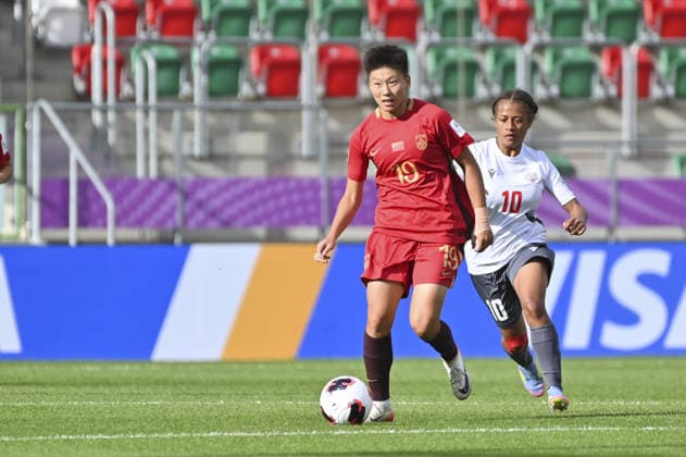 IPA88243044 - Yujia Zeng (CHN) and Joceliine Kourevi (NCL) during the FIFA U-20 Women s World Cup match between New Caledonia and China PR, in Sosnowiec, Poland, on September 7, 2026  Copyright: xMichalxDubiel IPAxSportx xx IPA88243044