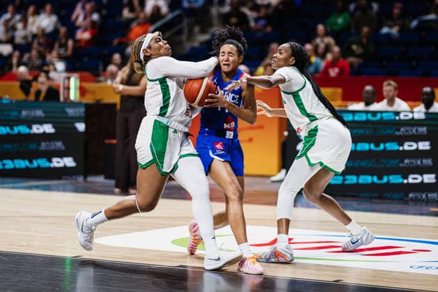 FIBA Women™s Basketball World Cup 2026: Nigeria vs. Frankreich, 07.09.2026 Leila Lacan (Frankreich, 71) gegen Amy Okonkwo (Nigeria, 0) und Jordan Obi (Nigeria, 5); Basketball, FIBA Women™s Basketball World Cup 2026, Gruppenphase, Gruppe B, 3. Spieltag: Nigeria vs. Frankreich am 07.09.2026 in der Uber Arena, Berlin Copyright: xBEAUTIFULxSPORTS Tonhäuserx