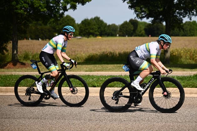 2026 UCI Para-cycling Road World Championships Picture by Olly Hassell SWpix.com - 06 09 2026 - Cycling - 2026 UCI Para-cycling Road World Championships - Huntsville, Alabama, United States of America - Women C3 Road Race - Emily Petricola (Australia), Emma Mickle (Australia) Huntsville Cummings Research Park United States of America Copyright: x xSWpix.comx(t axPhotographyxHubxLtd)xOllyxHassell SWpix.comx SWP-3030-23531