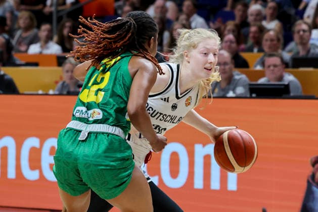 Rokia Doumbia (Mali) und Frieda Buhner (Germany) battle for the ball during the FIBA Women s Basketball World Cup Germany 2026 group match between Germany and Mali at Berlin Arena on September 7, 2026 in Berlin, Germany. (Photo by Marco Steinbrenner DeFodi Images) -