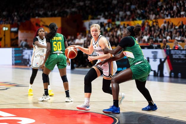 Emma Eichmeyer (Deutschland, 09) im Dribbling, Alima Dembele (Mali, 12), GER, Deutschland vs. Mali, Basketball, FIBA Women s World Cup 2026, Gruppenphase, Spieltag 3, 07.09.2026 GER, Deutschland vs. Mali, Basketball, FIBA Women s World Cup 2026, Gruppenphase, Spieltag 3, 07.09.2026 Berlin Copyright: xEibner-Pressefoto MaxxVincenx EP_MVN
