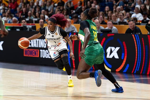 Alexis Peterson (Deutschland, 01) im Dribbling, Alima Dembele (Mali, 12), GER, Deutschland vs. Mali, Basketball, FIBA Women s World Cup 2026, Gruppenphase, Spieltag 3, 07.09.2026 GER, Deutschland vs. Mali, Basketball, FIBA Women s World Cup 2026, Gruppenphase, Spieltag 3, 07.09.2026 Berlin Copyright: xEibner-Pressefoto MaxxVincenx EP_MVN