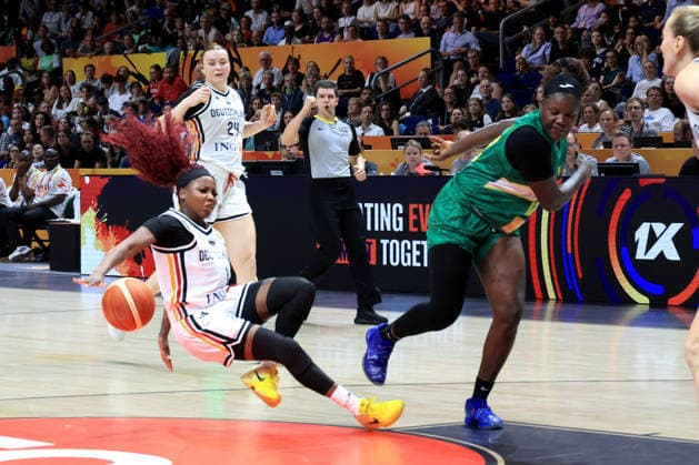07.09.2026, GER, Basketball, Damen, FIBA Basketball WM, 2026, Germany vs Czechia Alexis Peterson ( Deutschland 1 ), Alima Dembele ( Mali 12 ) Berlin Uber Arena Berlin Deutschland Copyright: xNordphotox xEnglerx