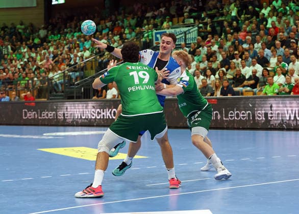07.09.2026, xovx, Handball Opel Handball-Bundesliga, HSG Wetzlar - ThSV Eisenach v.l. Doruk Pehlivan (HSG Wetzlar), Felix Aellen (ThSV Eisenach), Georg Löwen (HSG Wetzlar) Wetzlar Buderus Arena Hessen Deutschland (DE)