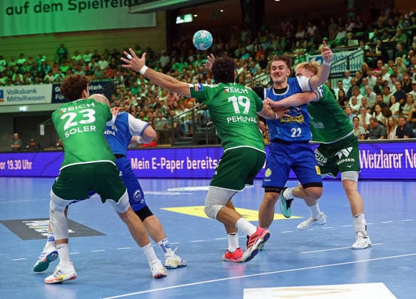 07.09.2026, xovx, Handball Opel Handball-Bundesliga, HSG Wetzlar - ThSV Eisenach v.l. Marti Soler (HSG Wetzlar), Peter Walz (ThSV Eisenach), Doruk Pehlivan (HSG Wetzlar), Felix Aellen (ThSV Eisenach), Georg Löwen (HSG Wetzlar) Wetzlar Buderus Arena Hessen Deutschland (DE)