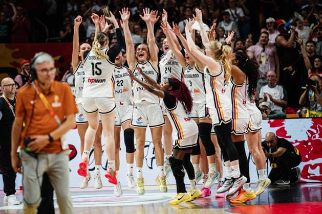 FIBA Women™s Basketball World Cup 2026: Deutschland vs. Mali, 07.09.2026 Deutschland feiert, jubelt. MVP Luisa Geiselsoder (Deutschland, 15), JUBEL; Basketball, FIBA Women™s Basketball World Cup 2026, Gruppenphase, Gruppe A, 3. Spieltag: Deutschland vs. Mali am 07.09.2026 in der Uber Arena, Berlin Copyright: xBEAUTIFULxSPORTS Tonhäuserx
