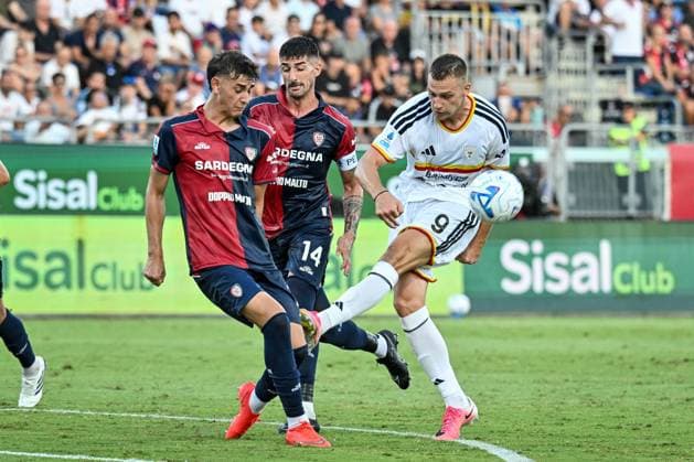 IPA88246902 - Nikola Stulic of US Lecce during the Cagliari Calcio vs. US Lecce Italian Serie A soccer match in Cagliari, Italy, on September 7, 2026  Copyright: xLuigixCanu IPAxSportx xx IPA88246902