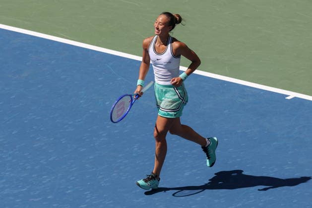 US Open tennis tournament - Day 9 Qiwen Zheng of China celebrates after defeating Iga Swiatek of Poland in the Women s Singles round 4 of the US Open Tennis Championships at the USTA Billie Jean King National Tennis Center in Flushing Meadows, New York, USA, 07 September 2026. FLUSHING MEADOWS NEW YORK United States  Copyright: xBRIANxHIRSCHFELDx