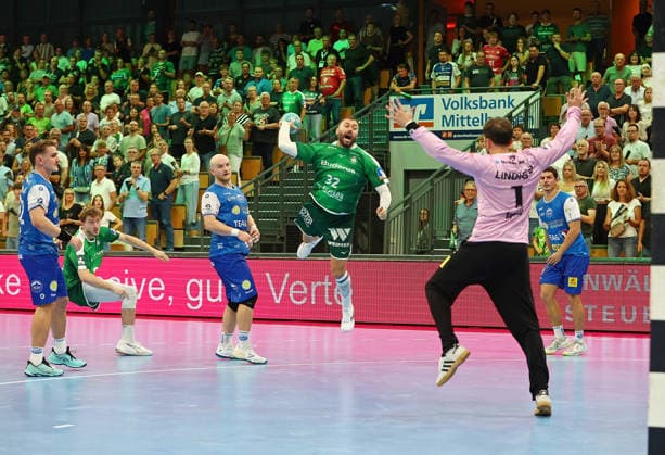 07.09.2026, xovx, Handball Opel Handball-Bundesliga, HSG Wetzlar - ThSV Eisenach v.l. Felix Aellen (ThSV Eisenach), Niklas Theiß (HSG Wetzlar), Peter Walz (ThSV Eisenach), Nikolaj Laesö (HSG Wetzlar), Matija Spikic (ThSV Eisenach), Gian Attenhofer (ThSV Eisenach) Wetzlar Buderus Arena Hessen Deutschland (DE)