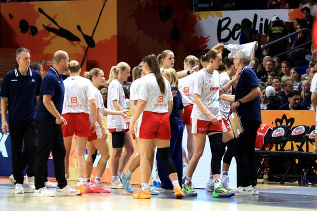 07.09.2026, Basketball, Damen, FIBA Basketball WM, 2026, USA vs Czechia Czechia-Spielerkreis Berlin Uber Arena Berlin Deutschland Copyright: xNordphotox xEnglerx