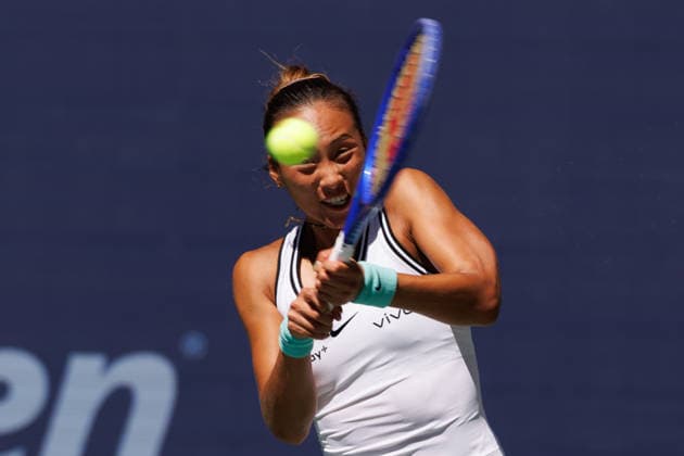 September 7, 2026: Qinwen Zheng (CHN) in action against Iga Swiatek (POL) during their Round 4 match at the US Open on September 7, 2026, held at the USTA Billie Jean King National Tennis Center in New York City. CSM New York City USA - ZUMAc04_ 20260907_zma_c04_025 Copyright: xBerniexHaleyx