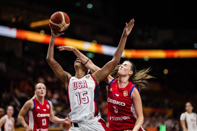 FIBA Women™s Basketball World Cup 2026: USA vs. Tschechien, 07.09.2026 Angel Reese (USA, 15), Natalie Stoupalova (Czechia, 5); Basketball, FIBA Women™s Basketball World Cup 2026, Gruppenphase, Gruppe D, 3. Spieltag: USA vs. Tschechien am 07.09.2026 in der Uber Arena, Berlin Copyright: xBEAUTIFULxSPORTS Tonhäuserx