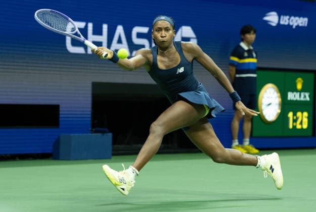 2026 US Open - Day 9 NEW YORK, NEW YORK - SEPTEMBER 7: Coco Gauff of the United States returns a shot in her match against Iva Jovic of the United States during the 2026 US Open - Day 9 at USTA Billie Jean King National Tennis Center on September 7, 2026 in New York, New York. New York USTA Billie Jean King National Tennis Center New York United States Copyright: xSusanxMullane ISIxPhotosx 9754