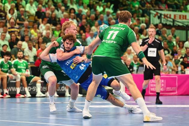 Stephan Seitz (ThSV Eisenach) im Zweikampf mit Georg Loewen (HSG Wetzlar) GER, HSG Wetzlar vs ThSV Eisenach, Handball, Opel Handball-Bundesliga, 3. Spieltag, Spielzeit 2026 2027, 07.09.2026 GER, HSG Wetzlar vs ThSV Eisenach, Handball, Opel Handball-Bundesliga, 3. Spieltag, Spielzeit 2026 2027, 07.09.2026 Wetzlar Copyright: xEibner-Pressefoto RenexWeissx EP_RWS