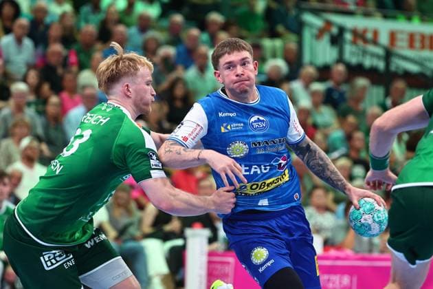 Elias Scholtes (ThSV Eisenach) im Zweikampf mit Georg Loewen (HSG Wetzlar) GER, HSG Wetzlar vs ThSV Eisenach, Handball, Opel Handball-Bundesliga, 3. Spieltag, Spielzeit 2026 2027, 07.09.2026 GER, HSG Wetzlar vs ThSV Eisenach, Handball, Opel Handball-Bundesliga, 3. Spieltag, Spielzeit 2026 2027, 07.09.2026 Wetzlar Copyright: xEibner-Pressefoto RenexWeissx EP_RWS