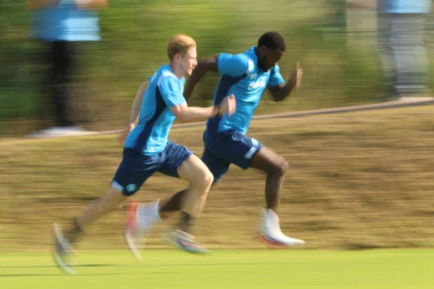 September 8, 2026, Castel Volturno, Napoli, Italy: Kevin De Bruyne of Napoli BenooÂ®t Badiashileduring a training session head of the UEFA Champions League 2026 27 at Napoli training center on September 8 , 2026 in Castel Volturno, Italy SSC Napoli Training Session And press conference, PK, Pressekonferenz - UEFA Champions League 2025 26 League Phase MD1.  - ZUMAl131 20260908_zsp_l131_014 Copyright: xCiroxDexLucax