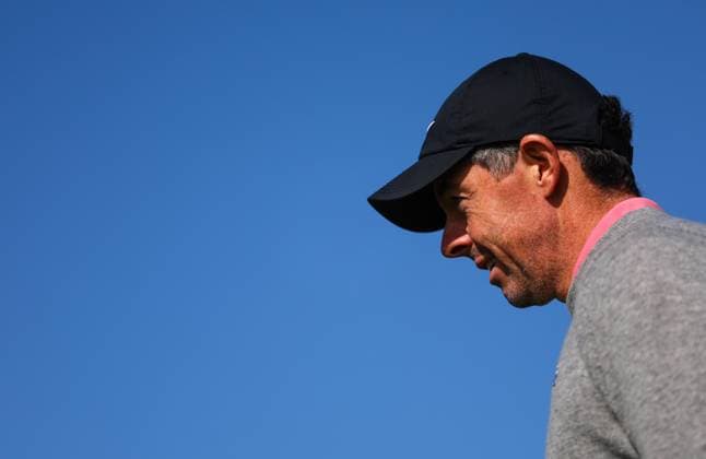 2026 Amgen Irish Open - Previews, Trump International Golf Links, Doonbeg, Clare 8 9 2026 Rory McIlroy practices at the 15th hole Rory McIlroy practices at the 15th hole 8 9 2026  Copyright: xx BB2_4990