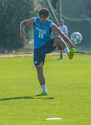 September 8, 2026, Castelvolturno, Campania, ITALIA: Antonio Vergara of SSC Napoli Durante lÃ¢â‚¬â ¢allenamento pre partita Champions League tra Napoli ed Arsenal a Castelvolturno del 08 09 2026 Castelvolturno ITALIA - ZUMAs236 20260908_aap_s236_017 Copyright: xFabioxSassox