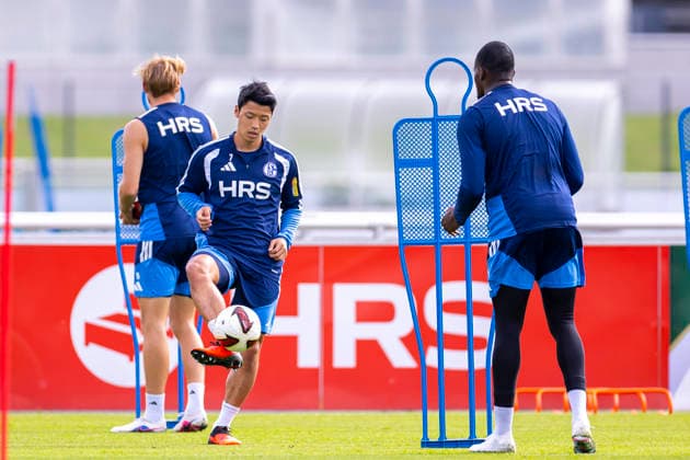 08.09.2026, Fussball, Training des FC Schalke 04. Hee-chan Hwang (FC Schalke 04). Gelsenkirchen Trainingsgelände FC Schalke 04 NRW Deutschland xRHR-FOTO YYx *** September 8, 2026, Soccer, FC Schalke 04 Training Session Hee-chan Hwang FC Schalke 04 Gelsenkirchen FC Schalke 04 Training Facility North Rhine-Westphalia, Germany xRHR PHOTO YYx Copyright: RHR-FOTOx RHR-FOTO YY