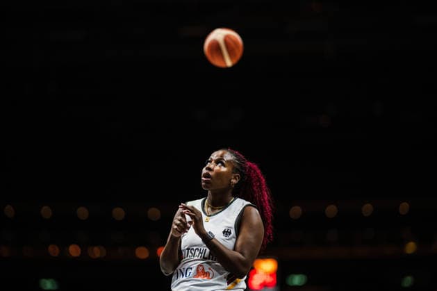 FIBA Women™s Basketball World Cup 2026: Deutschland Training Session, 08.09.2026 Alexis Peterson (Deutschland, 1), Ball fliegt über sie hinweg; Basketball, FIBA Women™s Basketball World Cup 2026, Final Phase, Training: Deutschland am 08.09.2026 in der Uber Arena, Berlin Copyright: xBEAUTIFULxSPORTS Tonhäuserx