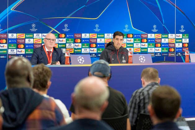 Liverpool press conference, PK, Pressekonferenz Liverpool FC manager Andoni Iraola speaks to the press during the Press Conference at Anfield Stadium ahead of the UEFA Champions League Round 1 match v Atletico Madrid, Anfield, Liverpool, England on 8 September 2026 Credit: Steve Flynn Every Second Media Editorial use only. All images are copyright Every Second Media Limited. No images may be reproduced without prior permission. Copyright: xIMAGO EveryxSecondxMediax ESM-2146-0010 StevexFlynnx xEveryxSecondxMediax
