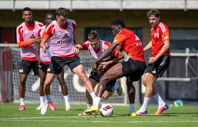Fußball, Herren, Saison 2026 2027, 1. Bundesliga, 1. FC Union Berlin, Training auf Trainingsplatz II, v. l. Felix Uduokhai (1. FC Union Berlin), Derrick Köhn (1. FC Union Berlin), Janik Haberer (1. FC Union Berlin), Michel Aebischer (1. FC Union), Mekhi Gray (1. FC Union), Robert Skov (1. FC Union Berlin), 08.09.2026, *** Soccer, Men s, 2026–2027 Season, Bundesliga 1, 1. FC Union Berlin, Training on Training Field II, from left: Felix Uduokhai (1. FC Union Berlin), Derrick Köhn (1. FC Union Berlin), Janik Haberer (1. FC Union Berlin), Michel Aebischer (1. FC Union), Mekhi Gray (1. FC Union), Robert Skov (1. FC Union Berlin), September 8, 2026, Copyright: xMatthiasxKochx