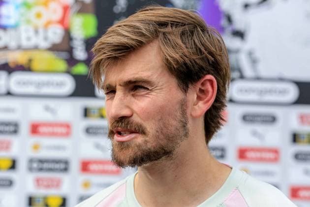 Connor Metcalfe ( Pauli ) im Interview Deutschland , Hamburg , Trainingsgelände an der Kollaustrasse , Fussball , 2. Bundesliga , FC St Pauli *** Interview with Connor Metcalfe Pauli: Germany, Hamburg, Training Facility on Kollaustrasse, Soccer, 2. Bundesliga, FC St. Pauli