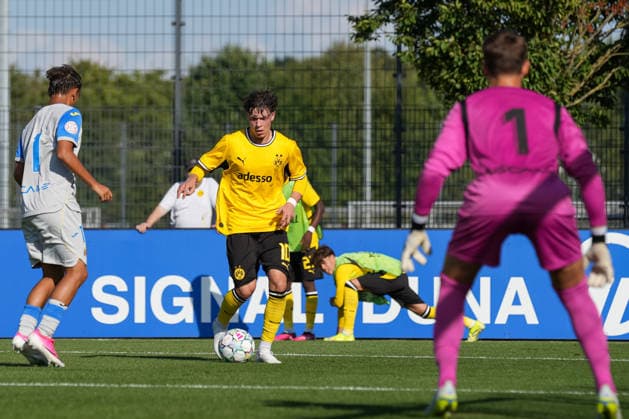 Dienstag, 08.09.2026 Saison 2026 2027 1. Spieltag UEFA Youth League im BVB Fußballpark Hohenbuschei, Dortmund, Germany. BV Borussia Dortmund U19 - FC Villarreal U19. Justin Hoy (BVB)
