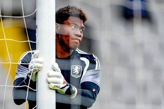 BRUGGE - Aston Villa FC goalkeeper Zion Suzuki during the UEFA Champions League match between Club Brugge and Aston Villa at Jan Breydelstadion on 8 September 2026 in Brugge, Belgie. (Photo by DeFodi Images) -