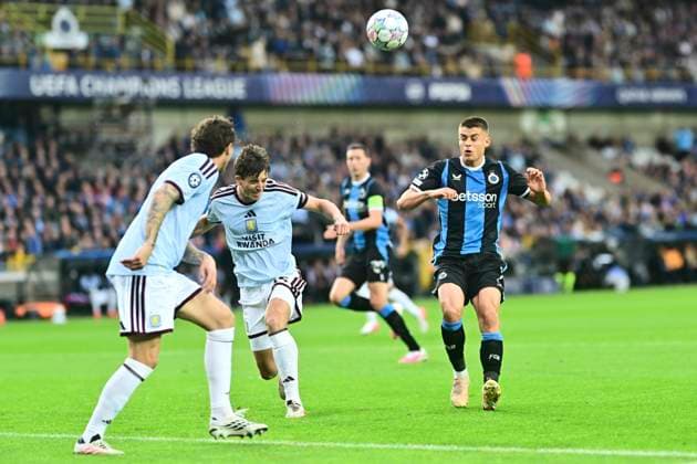 Club Brugge v Aston Villa - UEFA Champions League BRUGGE, BELGIUM - SEPTEMBER 08 : Torres Pau centre-back of Aston Villa, Tresoldi Nicolo forward of Club Brugge during the UEFA Champions League 2026 27 League Phase MD1 match between Club Brugge and Aston Villa on September 8, 2026 in Brugge, Belgium, 08 09 2026 Brugge Belgium  Copyright: xPeterxDexVoechtx