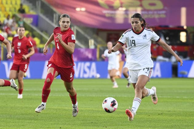 IPA88279026 - Magda Piekarska (POL) and Montserrat Saldivar (MEX) during the FIFA U-20 Women s World Cup match between Poland and Mexico in Katowice, Poland, on September 8, 2026  Copyright: xMichalxDubiel IPAxSportx xx IPA88279026