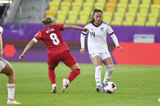IPA88279241 - Zuzanna Witek (POL) and Alexa Soto (MEX) during the FIFA U-20 Women s World Cup match between Poland and Mexico in Katowice, Poland, on September 8, 2026  Copyright: xMichalxDubiel IPAxSportx xx IPA88279241