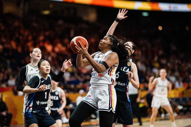 FIBA Women™s Basketball World Cup 2026: Deutschland vs. Südkorea, 08.09.2026 Nyara Sabally (Deutschland, 8) gegen Isaem Choi (Korea, 6); Basketball, FIBA Women™s Basketball World Cup 2026, Final Phase, Qualifikation fürs Viertelfinale: Deutschland vs. Südkorea am 08.09.2026 in der Uber Arena, Berlin Copyright: xBEAUTIFULxSPORTS Tonhäuserx