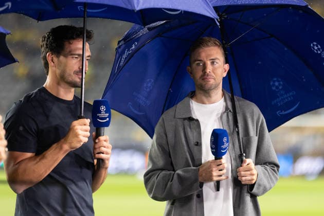 Dortmund, Deutschland 08. September 2026: UEFA Champions League - 2026 2027 - Ligaphase - Sp. 1 - Borussia Dortmund gegen FC Villarreal Im Bild: v.li Mats Hummels und Christoph Kramer (TV Experten) Signal Iduna Park Nordrhein Westfalen Copyright: xFotostandx xZeisingx