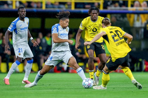 08.09.2026, Fußball, UEFA Championsleague, Borussia Dortmund - FC Villarreal, 1. Spieltag Champions League, Signal Iduna Park, Saison 2026 27: Nathan Saliba (Villarreal CF 24) im Zweikampf gegen Joane Gadou (BVB 22) Marcel Sabitzer (BVB 20) DFB regulations prohibit any use of photographs as image sequences and or quasi-video. Nordrhein-Westfalen Deutschland