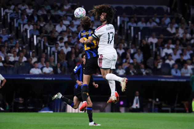 Real Madrid v FC Internazionale Milano - UEFA Champions League 2026 27 September 8, 2026, Estadio Santiago Bernabeu, Madrid, Spain: Nicolo Barella fights for the ball against Mar Cucurella of Internazionale Milano during UEFA Champions League 2026 27 football match between Real Madrid and FC Internazionale Milano at Estadio Santiago Bernabeu on September 08, 2026, in Madrid, Spain. Madrid Estadio Santiago Bernabeu Madrid Spain Copyright: xAlejandroxMatiasxAcostax