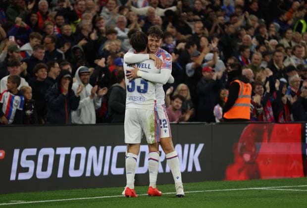 Carabao Cup - Crystal Palace v Middlesbrough LONDON, ENGLAND, SEPTEMBER 8: GOAL 2-0, Jorgen Strand Larsen of Crystal Palace goal celebration with Ben Chilwell of Crystal Palace after scoring a goal to put Crystal Palace 2-0 ahead during The Carabao Cup Third Round match between Crystal Palace v Middlesbrough at Selhurst Park Stadium, London, England, on September 8. (Photo by Daniel Weir) London Selhurst Park Stadium England Copyright: xDanielxWeir SportsxPressxPhotox Sportspressphoto_SPR226286