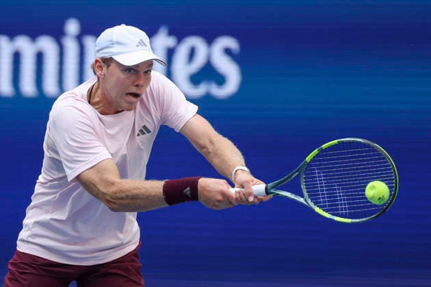 US Open tennis tournament - Day 10 Alex Michelsen of the US in action against Frances Tiafoe of the US during the Men s Singles Quarterfinals match of the US Open Tennis Championships in Flushing Meadows, New York, USA, 08 September 2026. FLUSHING MEADOWS NEW YORK United States  Copyright: xSARAHxYENESELx