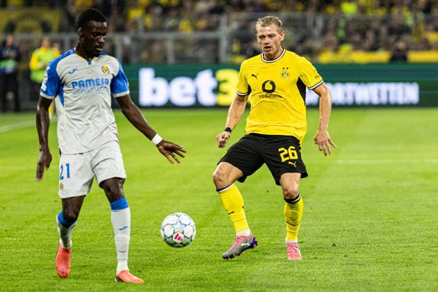 UEFA Champions League: Borussia Dortmund - Villarreal CF; 08.09.2026 Julian Ryerson (Borussia Dortmund, 26), Tani Oluwaseyi (Villarreal CF, 21) UEFA Champions League Auftakt: Borussia Dortmund - Villarreal CF; BVB Stadion Dortmund, Dortmund; 08.09.2026 Copyright: xBEAUTIFULxSPORTS Buriakovx