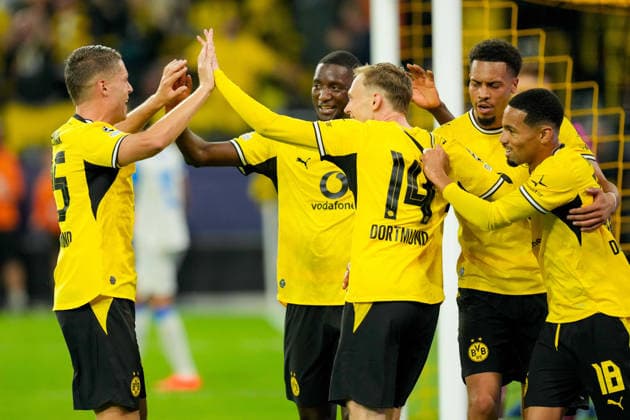 Maximilian Beier (Borussia Dortmund), Ethan Nwaneri (Borussia Dortmund), Serhou Guirassy (Borussia Dortmund), Felix Nmecha (Borussia Dortmund) und Joey Veerman (Borussia Dortmund) celebrate after the goal 1:0 during the UEFA Champions League 2026 2027 match between Borussia Dortmund and Villarreal at BVB Stadion Dortmund on September 8, 2026 in Dortmund, Germany. (Photo by Alex Gottschalk DeFodi Images) -