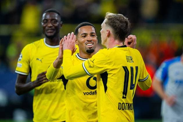 08.09.2026 - Fußball, 2026 2027, Champions League, 1. Spieltag, Borussia Dortmund - FC Villareal: (R) Maximilian Beier (Dortmund) jubelt nach seinem Tor zum 1:0 mit (L-M) Serhou Guirassy (Dortmund), Ethan Nwaneri (Dortmund)