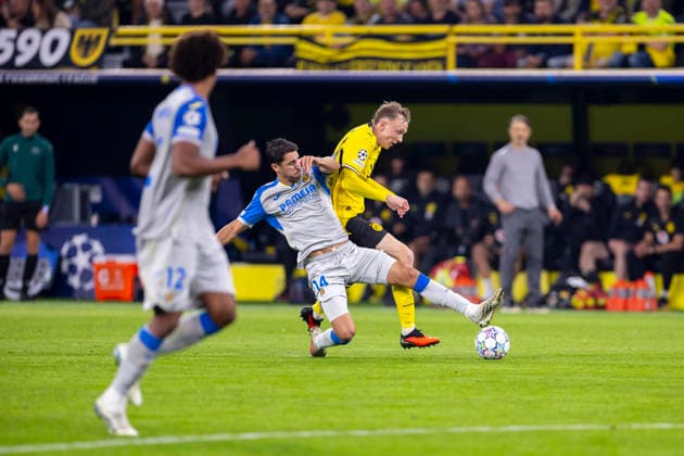 08.09.2026, Fussball, 1. Spieltag der UEFA Champions League, Borussia Dortmund - FC Villareal. v. l. Santi Comesana (FC Villareal), Maximilian Beier (Borussia Dortmund). Dortmund Signal Iduna Park NRW Deutschland xRHR-FOTO DEx Copyright: DennisxEwert RHR-FOTOx RHR-FOTO DE