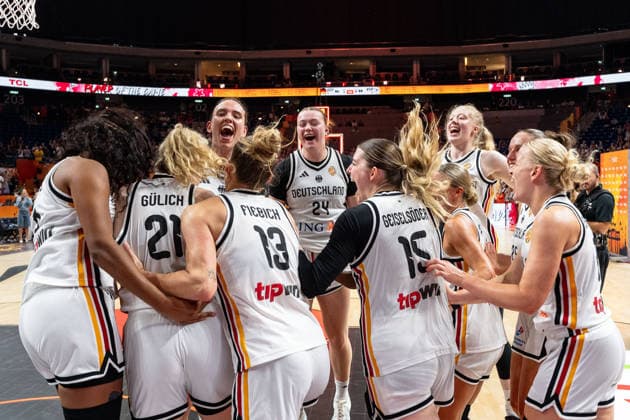 deutsche Mannschaft jubelt Jubel nach Sieg Spielende, GER, Deutschland vs. Korea, Basketball, FIBA Women s World Cup 2026, Qualifikation fuers Viertelfinale, 08.09.2026 GER, Deutschland vs. Korea, Basketball, FIBA Women s World Cup 2026, Qualifikation fuers Viertelfinale, 08.09.2026 Berlin Copyright: xEibner-Pressefoto MaxxVincenx EP_MVN