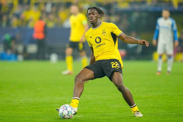 Joane Gadou (Borussia Dortmund) controls the ball during the UEFA Champions League 2026 2027 match between Borussia Dortmund and Villarreal at BVB Stadion Dortmund on September 8, 2026 in Dortmund, Germany. (Photo by Alex Gottschalk DeFodi Images) -