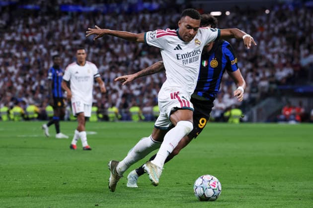 Real Madrid v FC Internazionale Milano - UEFA Champions League 2026 27 September 8, 2026, Estadio Santiago Bernabeu, Madrid, Spain: Kylian Mbappe of Real Madrid is defended by Alessandro Bastoni during UEFA Champions League 2026 27 football match between Real Madrid and FC Internazionale Milano at Estadio Santiago Bernabeu on September 08, 2026, in Madrid, Spain. Madrid Estadio Santiago Bernabeu Madrid Spain Copyright: xAlejandroxMatiasxAcostax