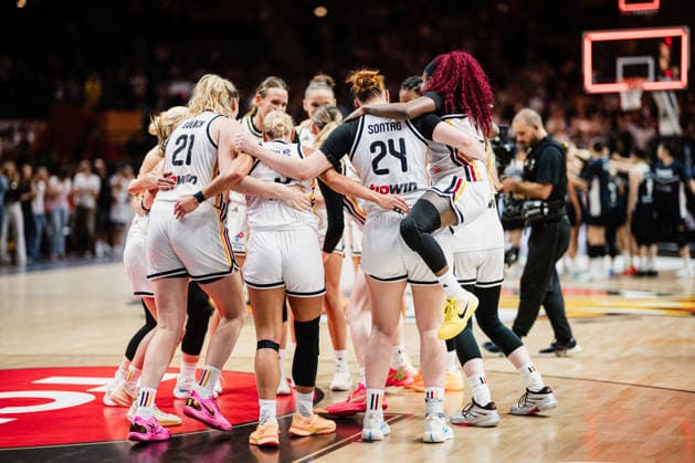 FIBA Women™s Basketball World Cup 2026: Deutschland vs. Südkorea, 08.09.2026 Das gesamte Team, Luisa Geiselsoder (Deutschland, 15), Lina Sontag (Deutschland, 24) JUBEL, jubelt, feiert, SIEG; Basketball, FIBA Women™s Basketball World Cup 2026, Final Phase, Qualifikation fürs Viertelfinale: Deutschland vs. Südkorea am 08.09.2026 in der Uber Arena, Berlin Copyright: xBEAUTIFULxSPORTS Tonhäuserx