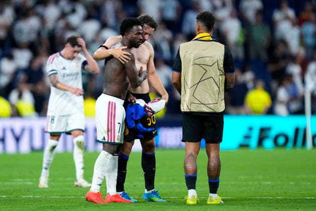 ESP: Real Madrid - Inter Milan. UEFA Champions League. Matchday 1 Vinicius Junior of Real Madrid CF and Carlos Augusto of Inter Milan during the UEFA Champions League match, matchday 1, between Real Madrid and FC Inter de Milan played at Santiago Bernabeu Stadium on 8 Sep, 2026 in Madrid, Spain. kpng Copyright: xCesarxCebollax xPRESSINPHOTOx PS_2627_UCL_RMA_INT_135