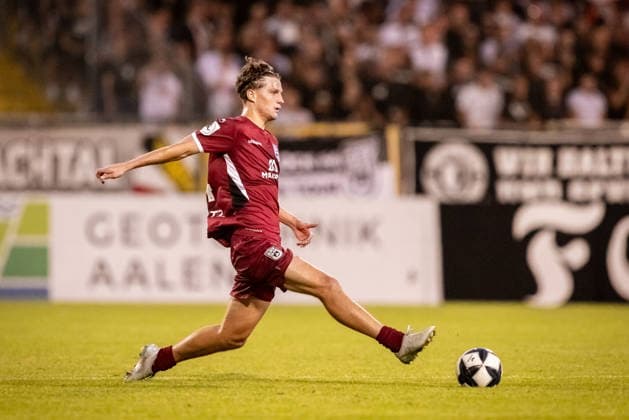 VfR Aalen vs. SSV Ulm 1846 Fußball, Fussball, Regionalliga Südwest, 6. Spieltag, Bediani-Arena Aalen 08.09.26 Freisteller Einzelbild Karl Kempf (SSV Ulm 1846 Fußball, 14) VfR Aalen vs. SSV Ulm 1846 Fußball, Fussball, Regionalliga Südwest, 6. Spieltag, Bediani-Arena Aalen 08.09.26 Foto: Lucca Fundel Aalen Bediani-Arena Baden-Württemberg Deutschland